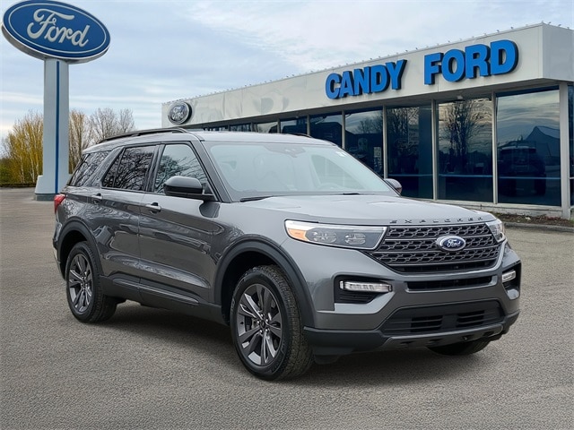 2023 Ford Explorer XLT's photo
