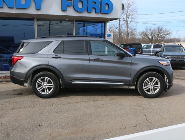 Used 2022 Ford Explorer XLT with VIN 1FMSK8DH8NGA85391 for sale in Charlotte, MI