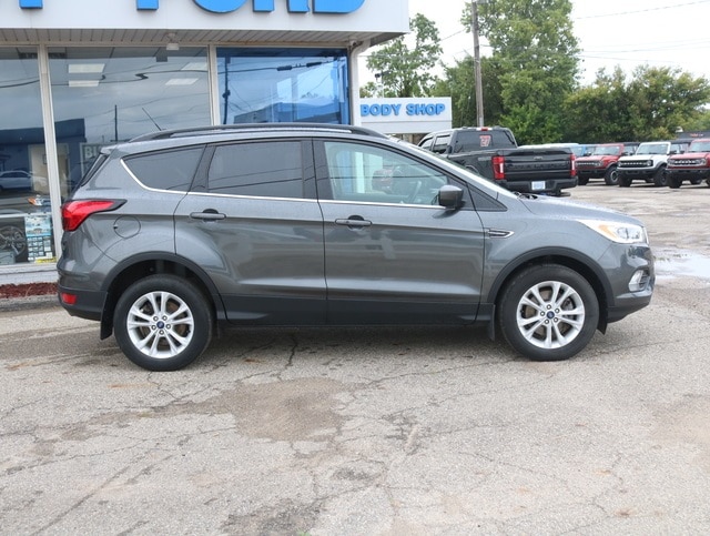 Used 2019 Ford Escape SEL with VIN 1FMCU9HD2KUC51283 for sale in Charlotte, MI