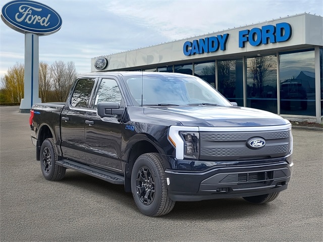 2025 Ford F-150 Lightning XLT's photo
