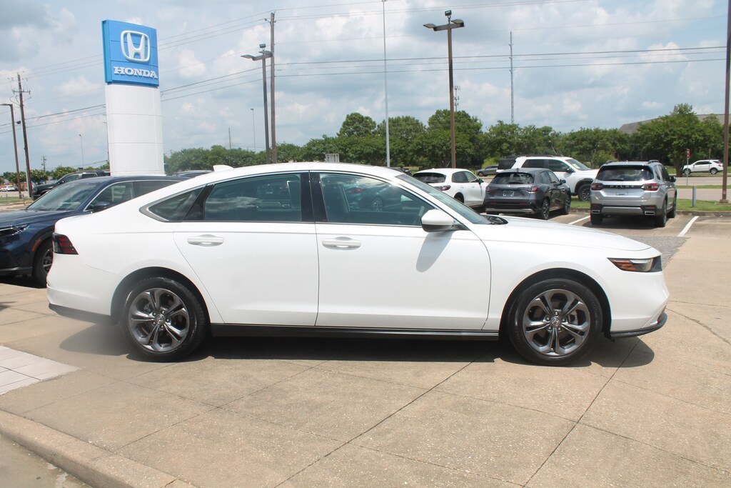 Used 2023 Honda Accord EX Sedan