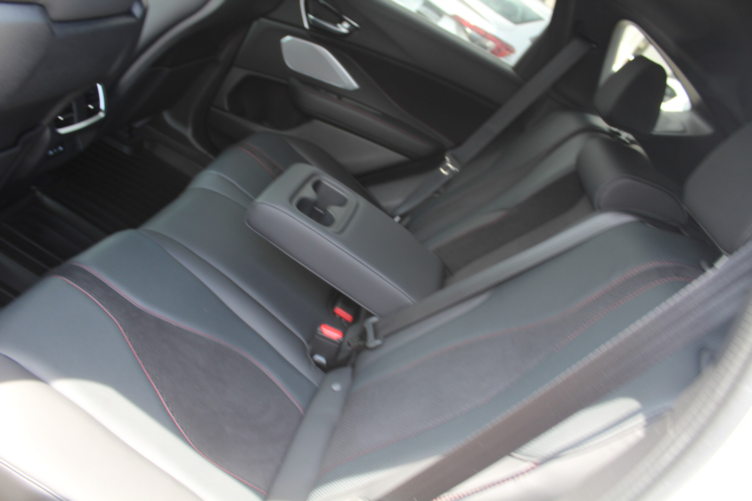 2026 Acura RDX A-Spec Package - Photo 9