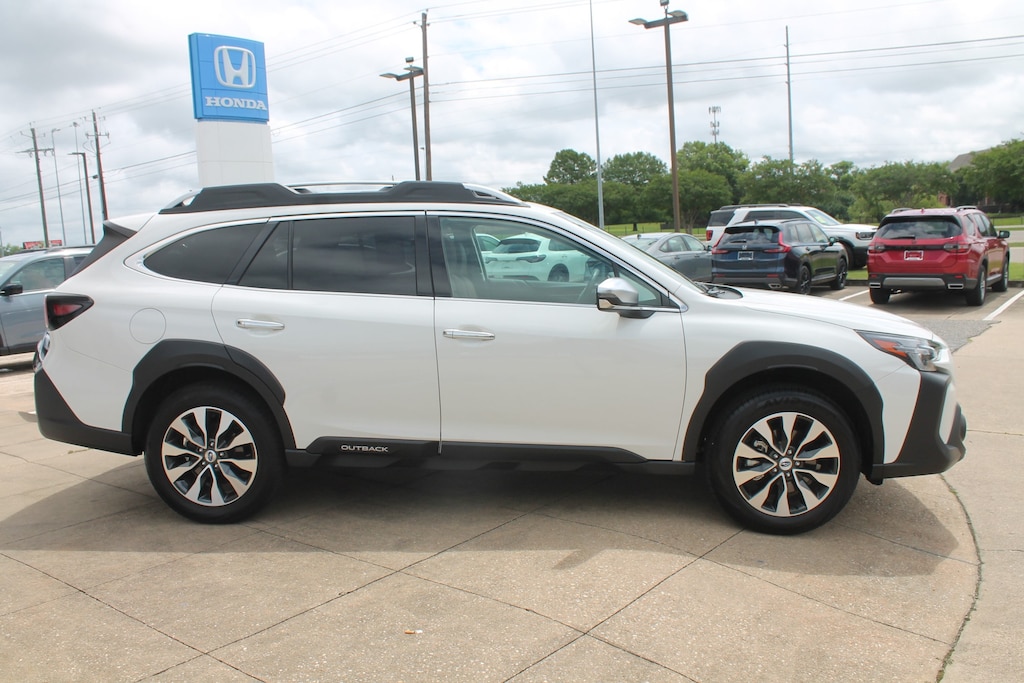 Used 2025 Subaru Outback Touring XT SUV