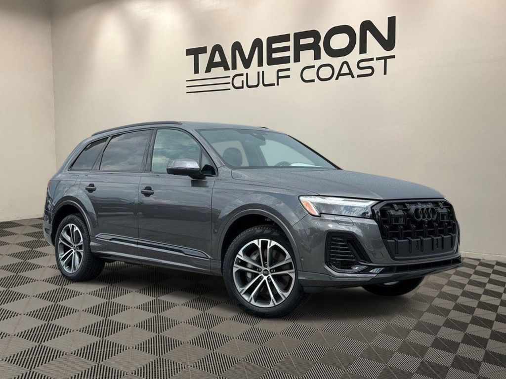2026 Audi Q7 Premium