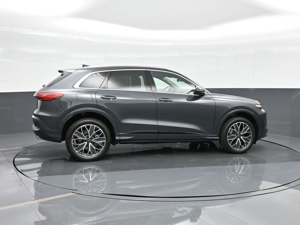 Used 2025 Audi Q5 2.0T Premium SUV