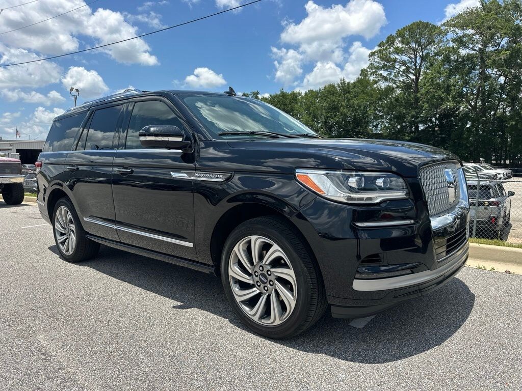 Used 2022 Lincoln Navigator Standard SUV