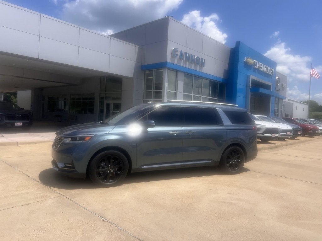 2024 Kia Carnival SX photo 3