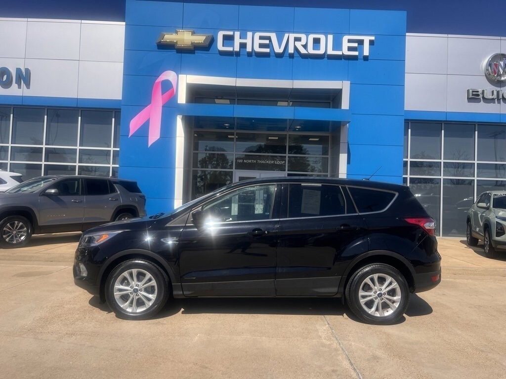 Used 2017 Ford Escape SE