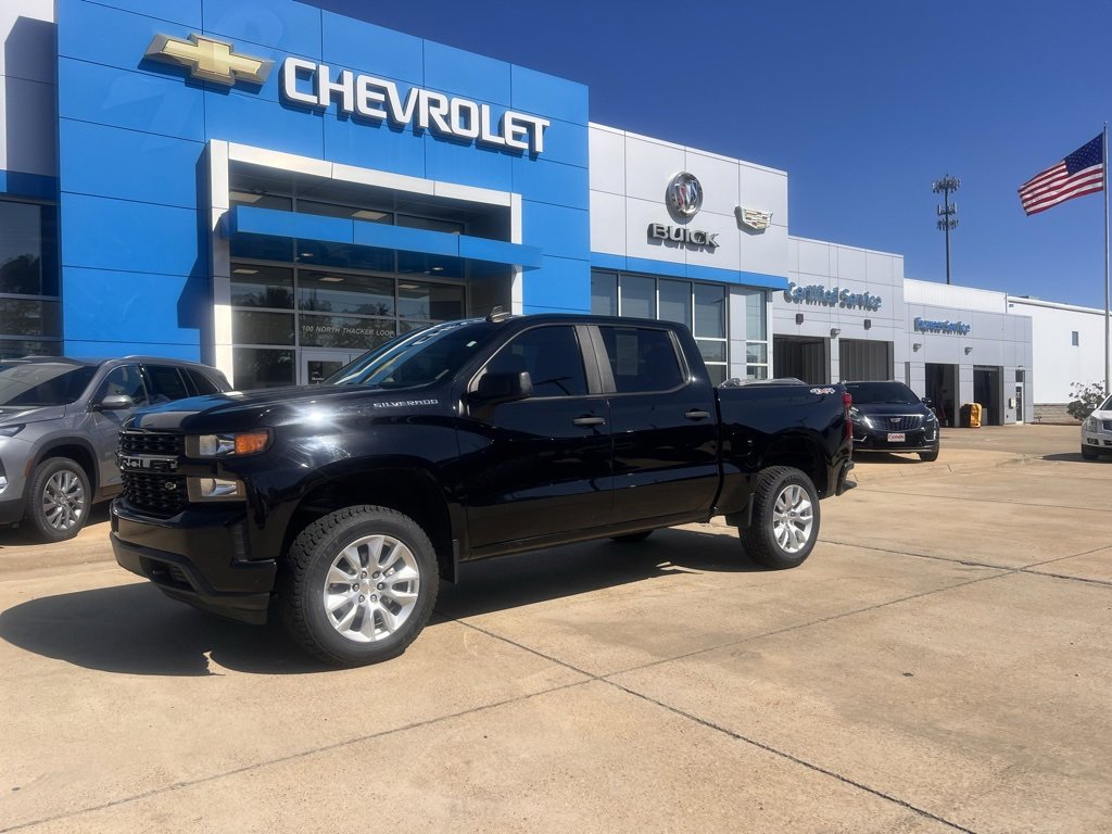 2020 Chevrolet Silverado 1500 Custom photo 3