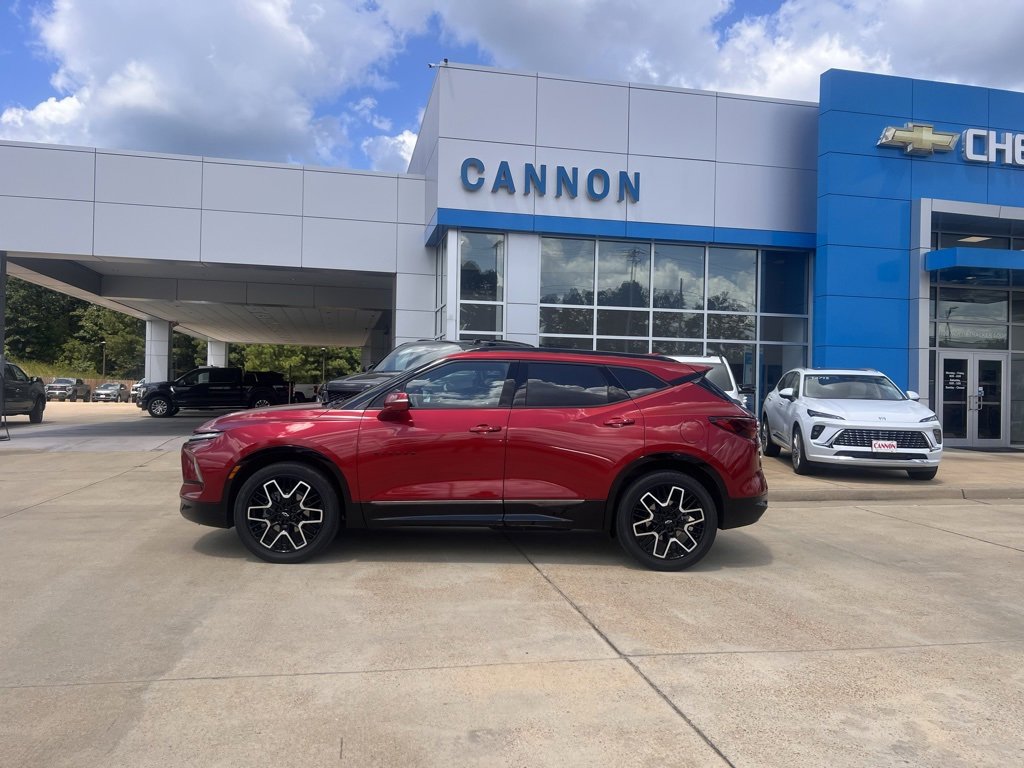2023 Chevrolet Blazer RS photo 3