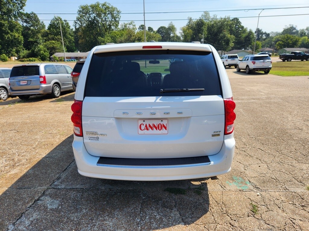 2017 Dodge Grand Caravan SXT photo 4