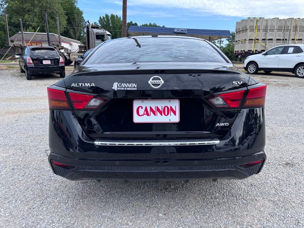 Used 2022 Nissan Altima 2.5 SV Sedan
