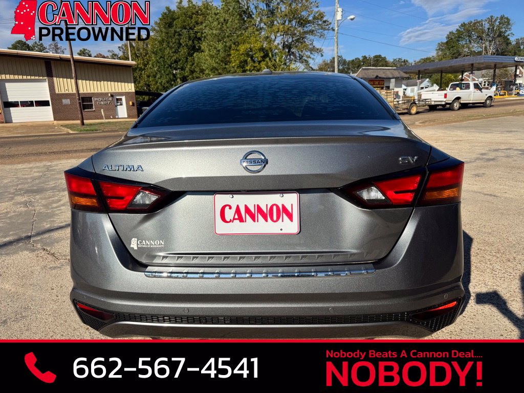 Used 2022 Nissan Altima 2.5 SV Sedan
