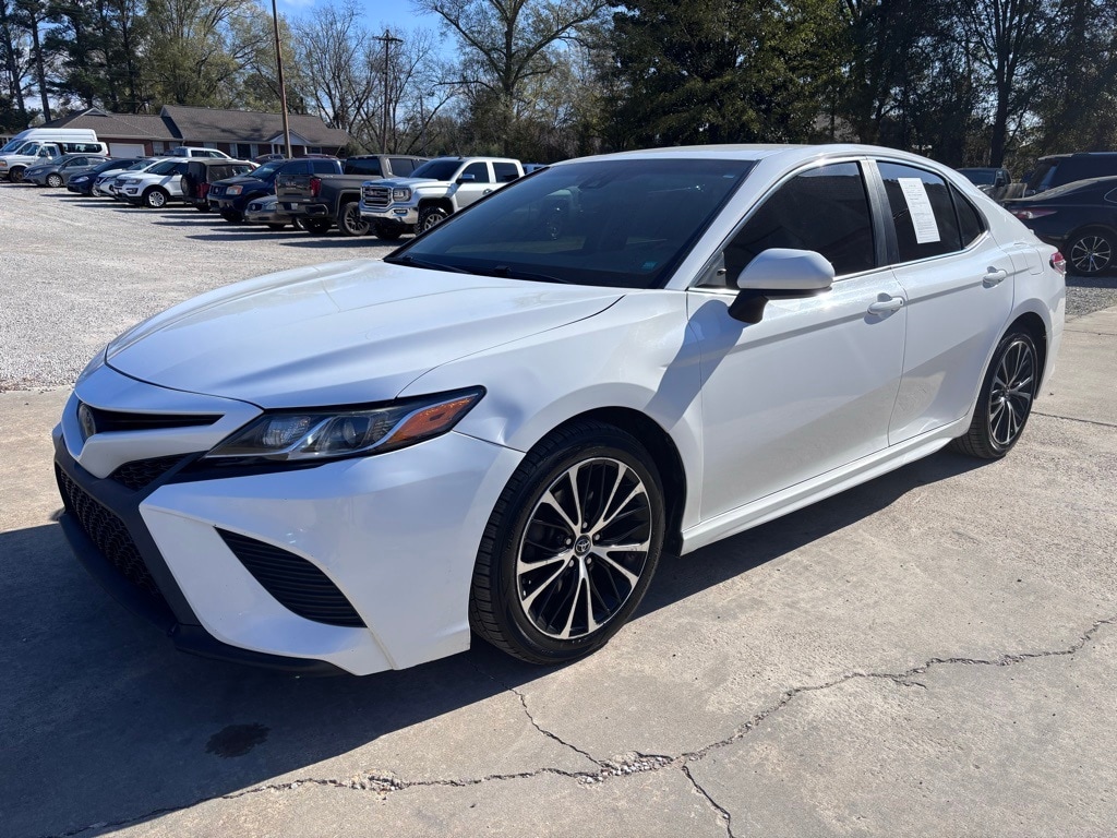 Used 2018 Toyota Camry L Sedan