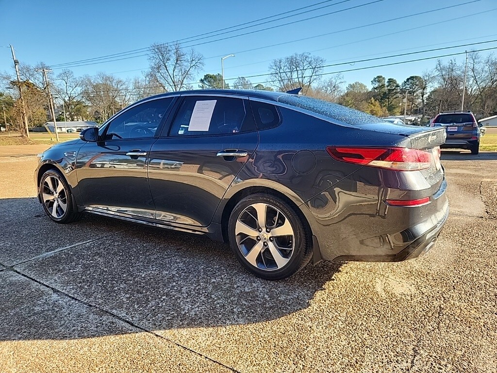 2020 Kia Optima S photo 3