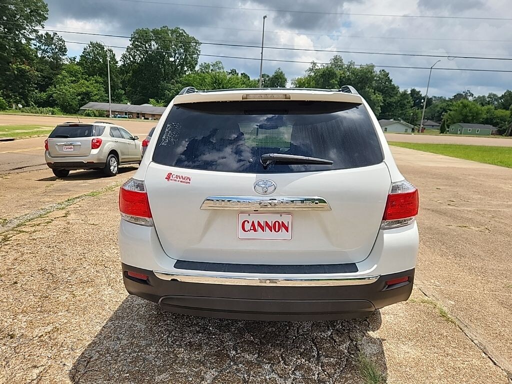 Used 2013 Toyota Highlander Limited V6 SUV