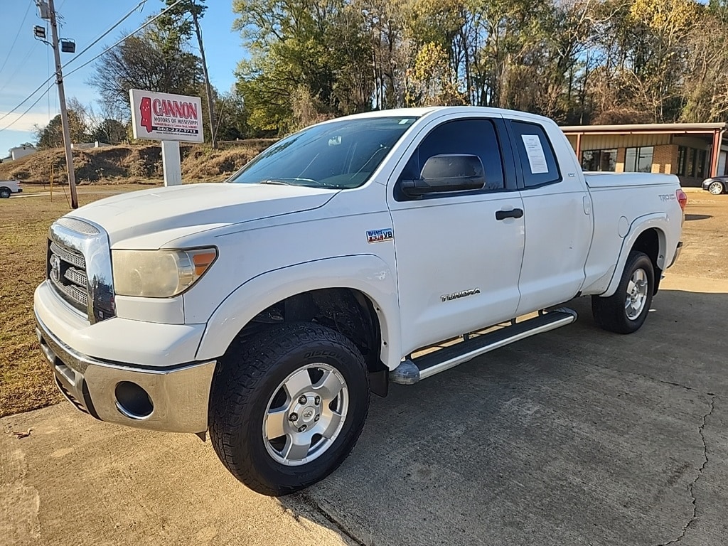 2008 Toyota Tundra SR5's photo
