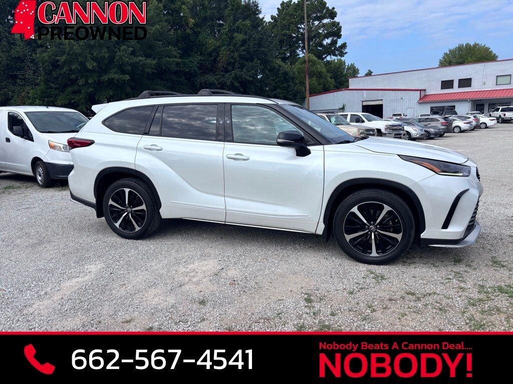 Used 2022 Toyota Highlander XSE SUV