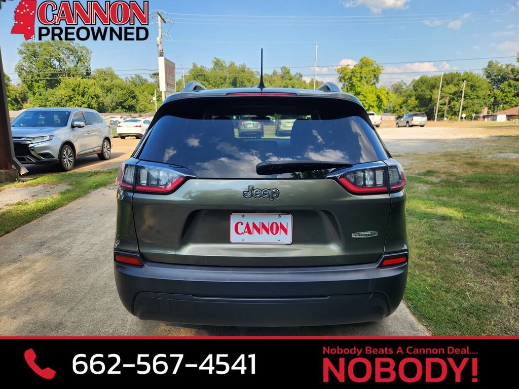 Used 2019 Jeep Cherokee Latitude FWD SUV