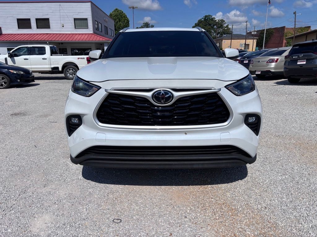 Used 2022 Toyota Highlander XLE SUV