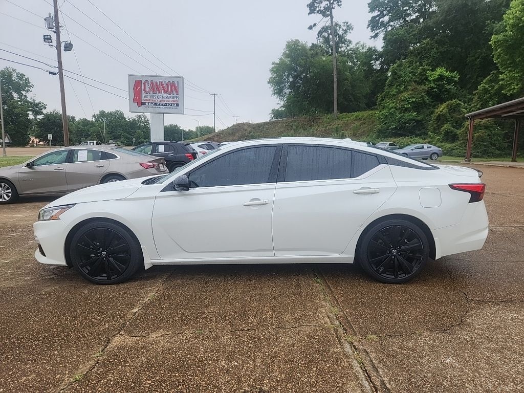 Used 2022 Nissan Altima 2.5 SR Sedan