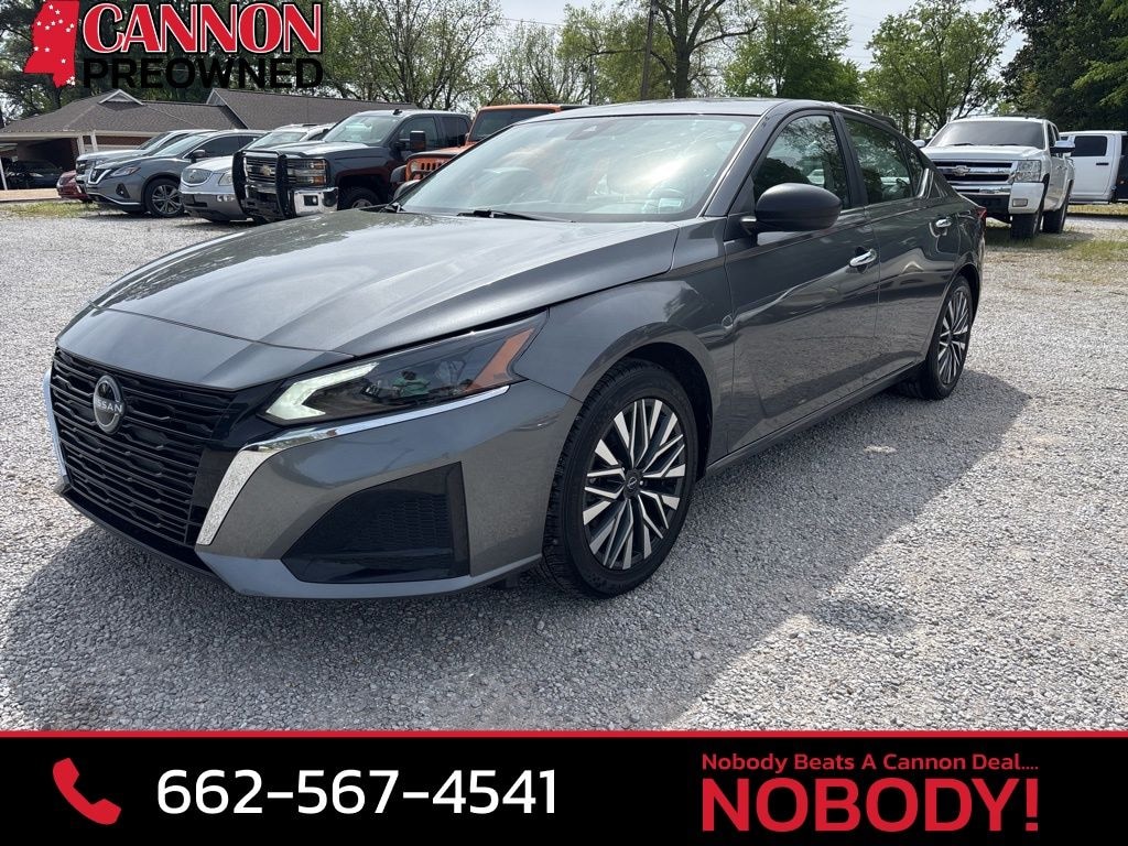 Used 2025 Nissan Altima SV Sedan