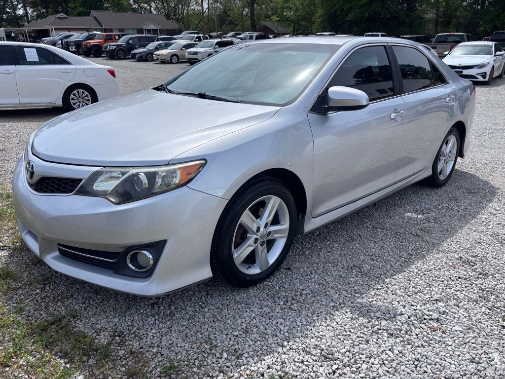 2014 Toyota Camry SE