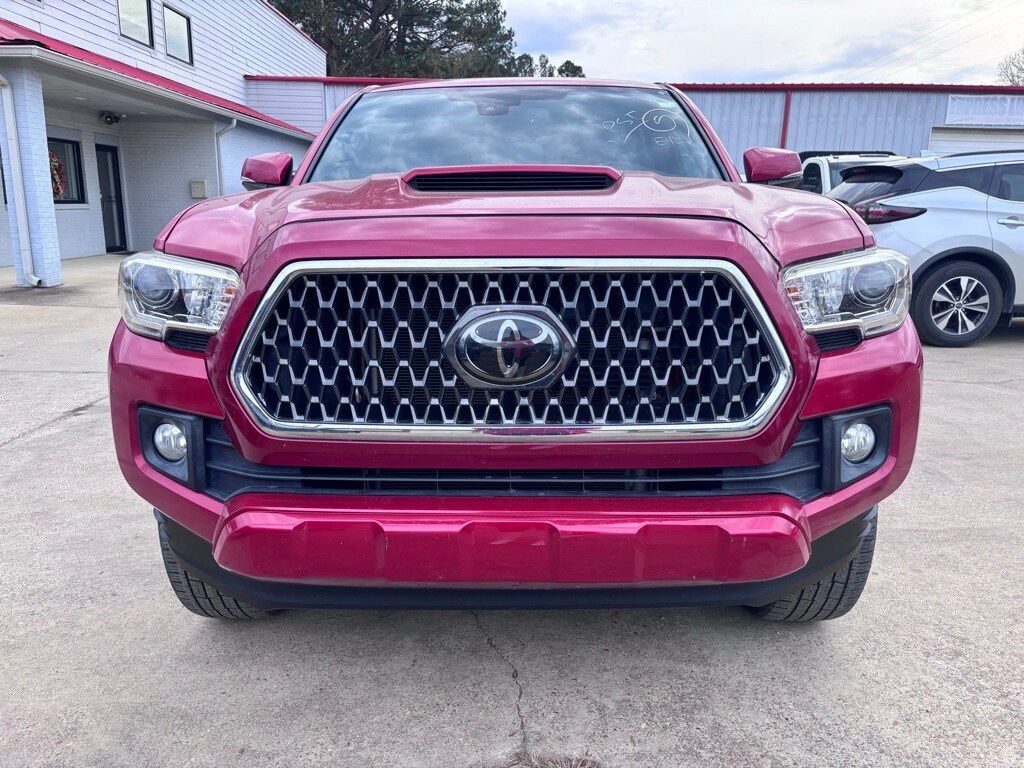 Used 2018 Toyota Tacoma Truck Double Cab
