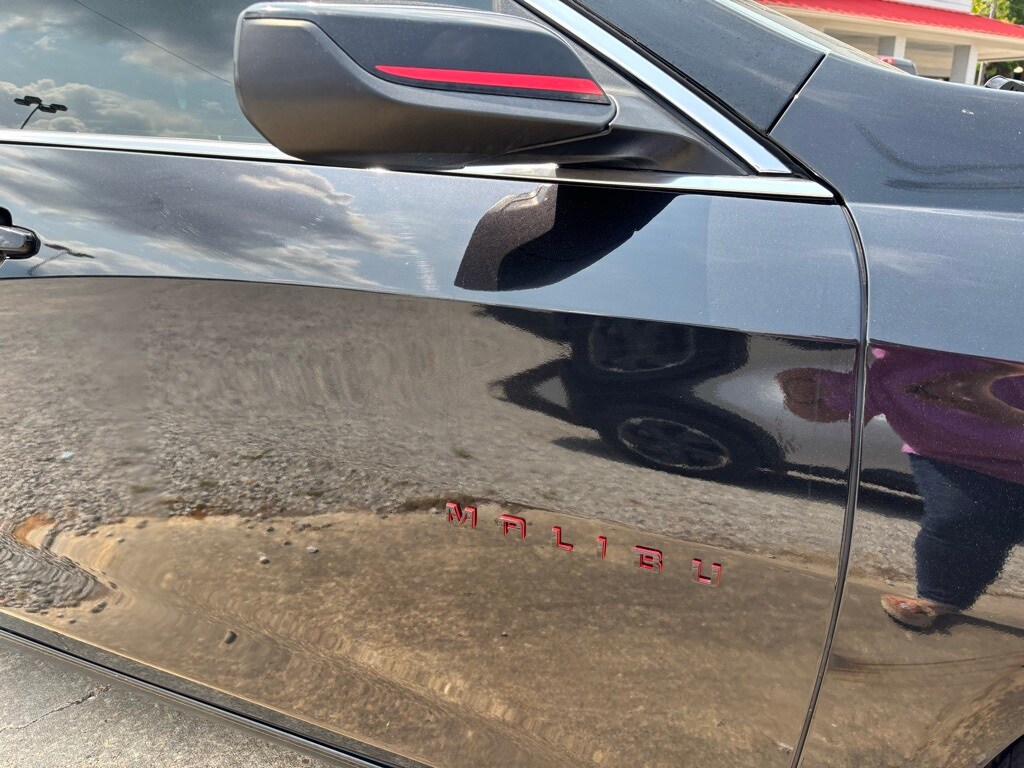 2022 Chevrolet Malibu photo 4