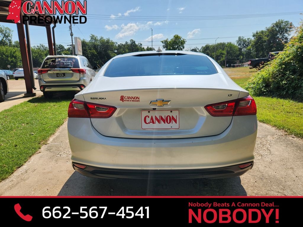 Used 2017 Chevrolet Malibu LT w/1LT Sedan