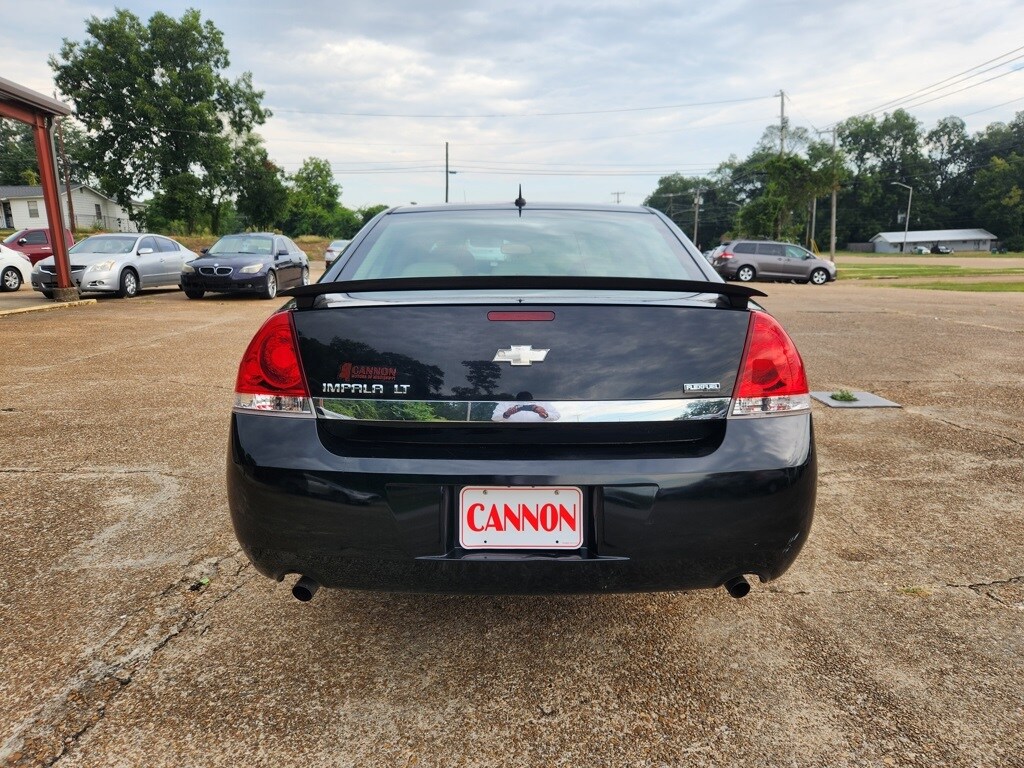 2009 Chevrolet Impala 2LT photo 3