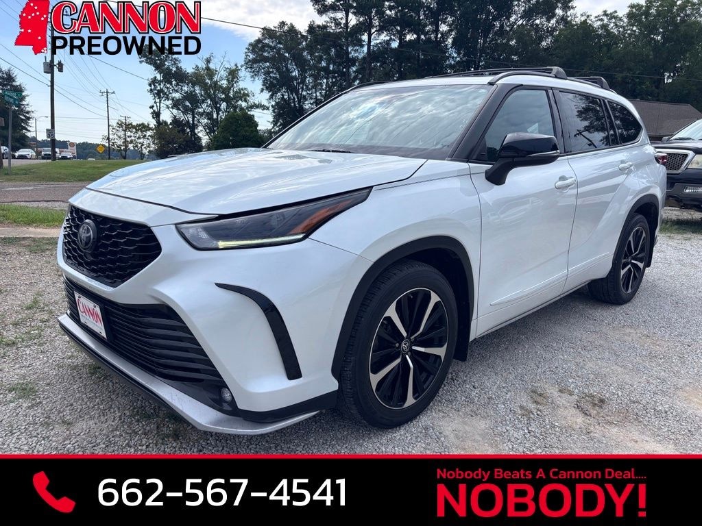 Used 2022 Toyota Highlander XSE SUV