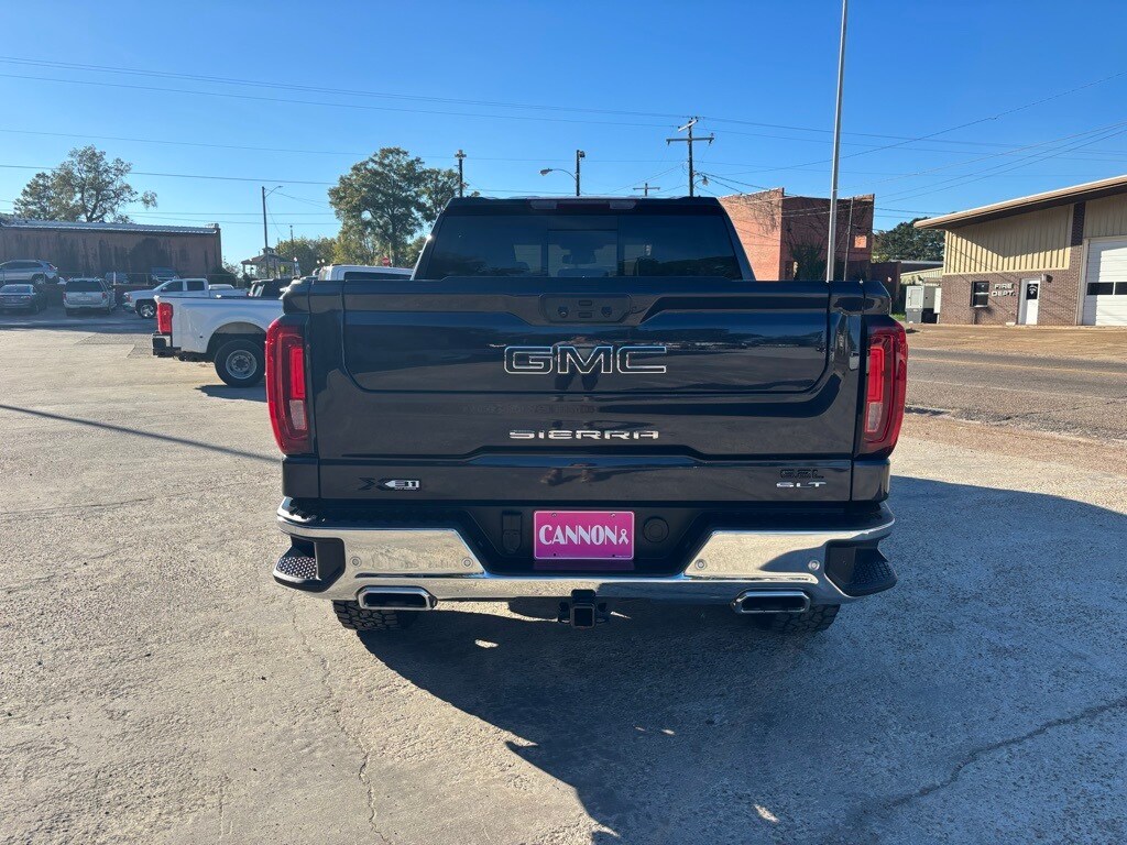 2022 Gmc Sierra 1500 SLT photo 3