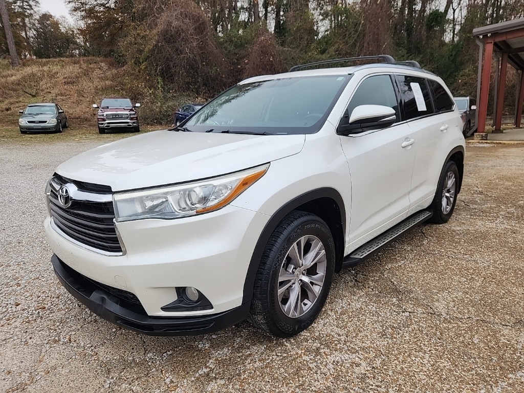 2015 Toyota Highlander XLE's photo
