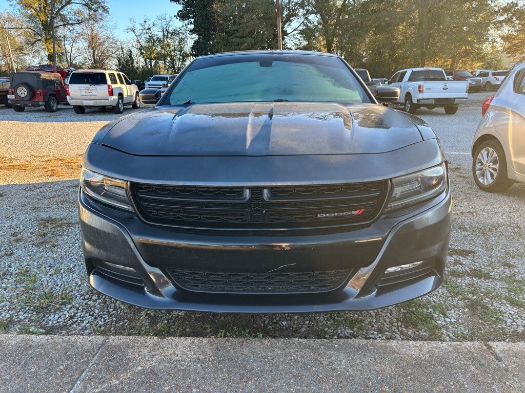 2016 Dodge Charger SXT photo 2