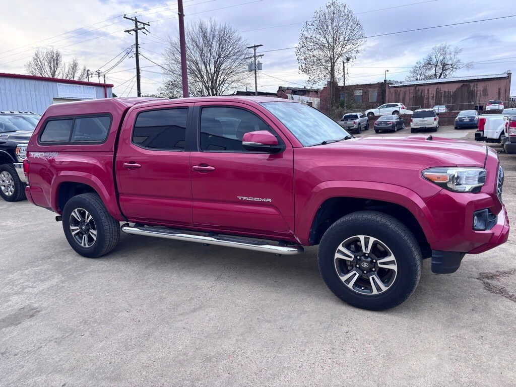 Used 2018 Toyota Tacoma Truck Double Cab