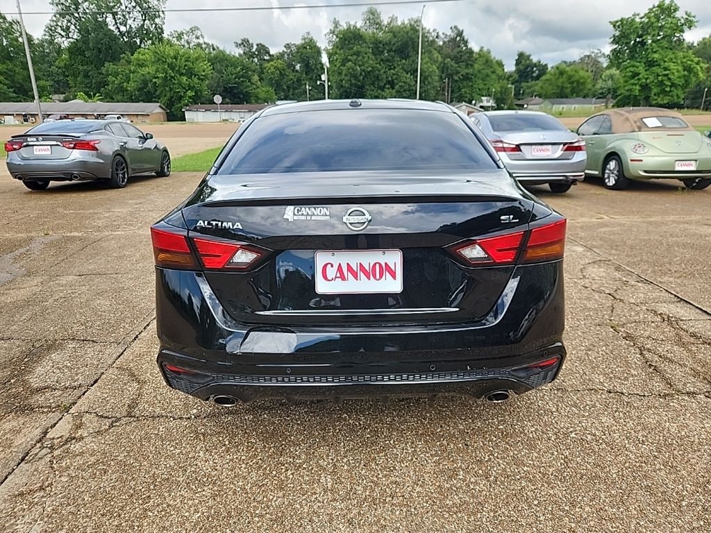 Used 2020 Nissan Altima 2.5 SL Sedan