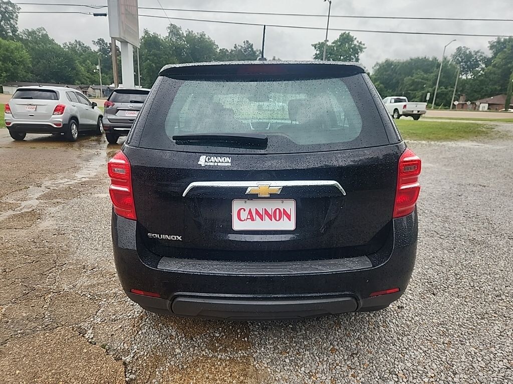 Used 2017 Chevrolet Equinox LS SUV