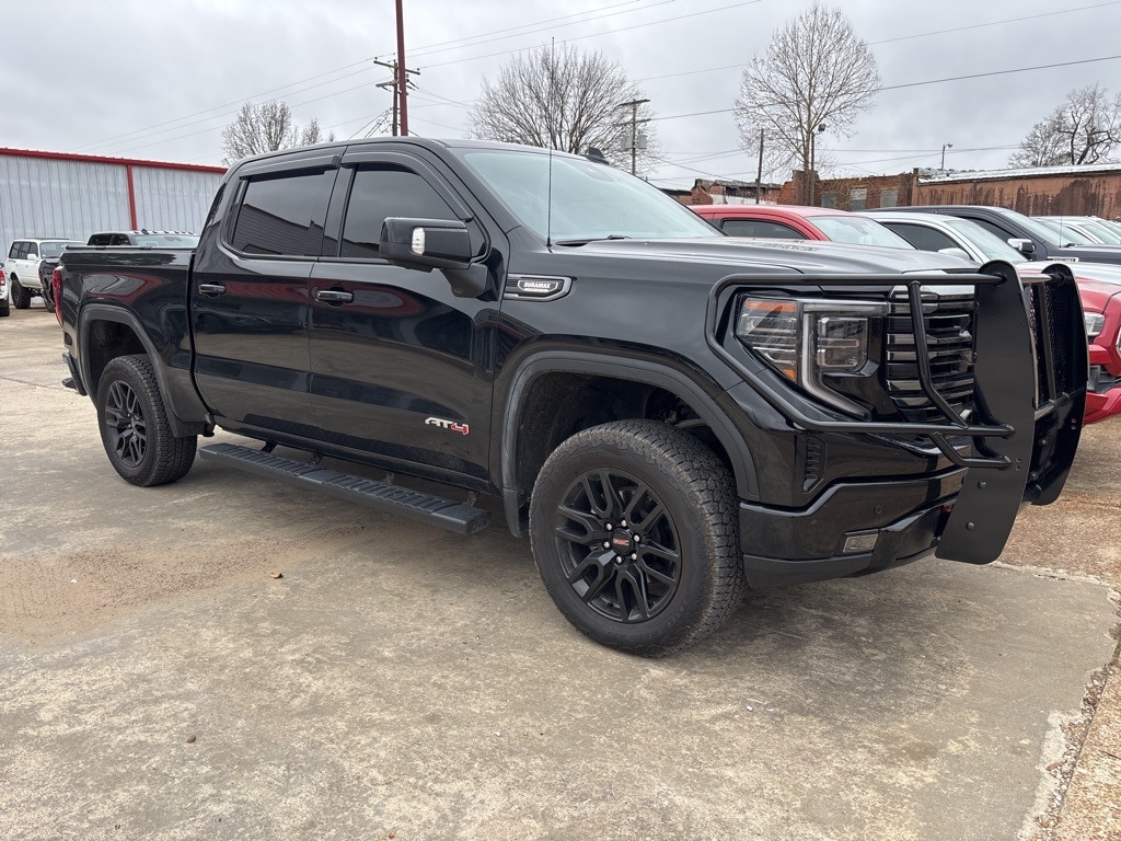2023 GMC Sierra 1500 AT4's photo