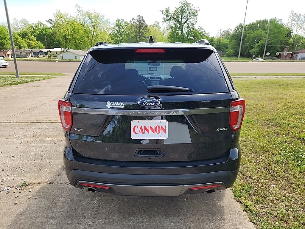 Used 2017 Ford Explorer XLT SUV