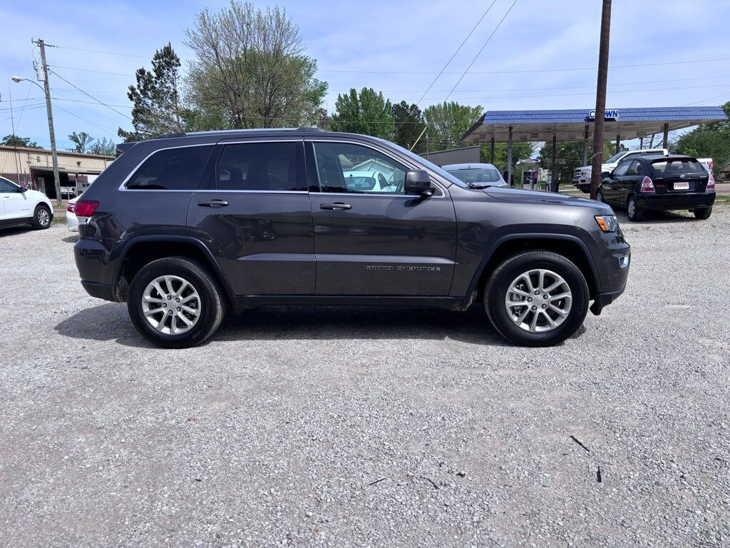 Used 2021 Jeep Grand Cherokee Laredo SUV