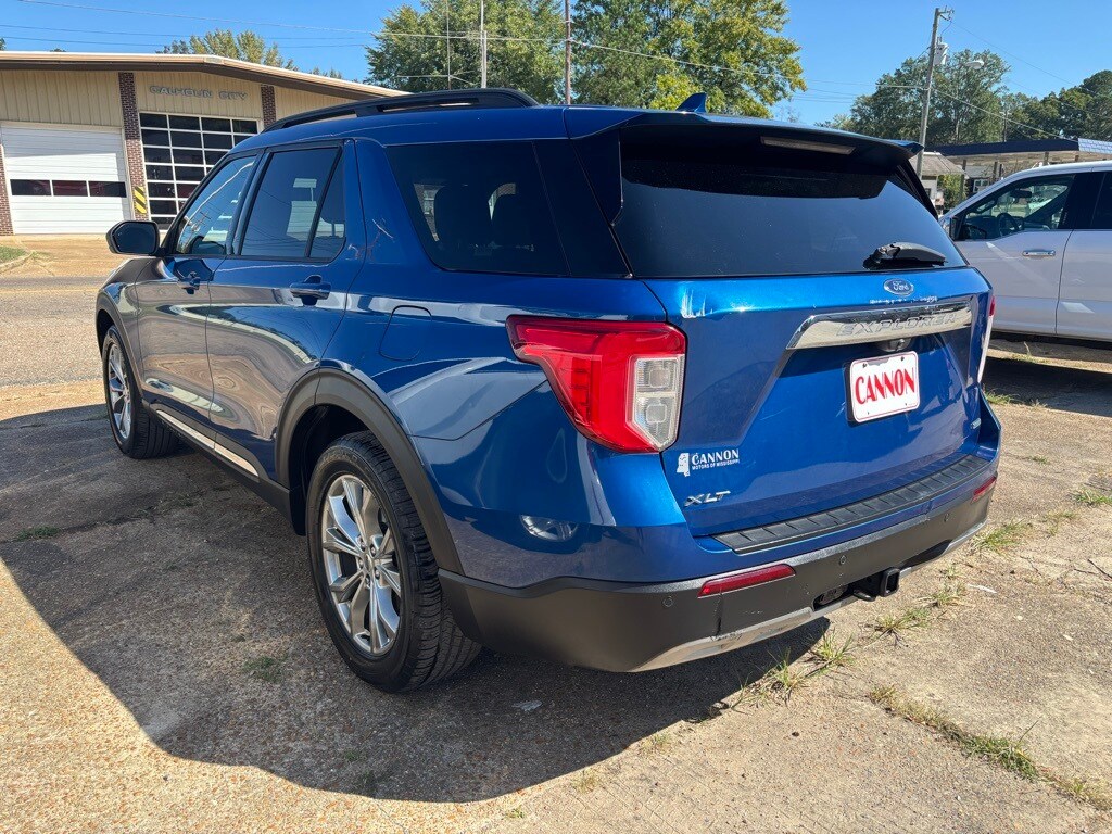 2020 Ford Explorer XLT photo 2