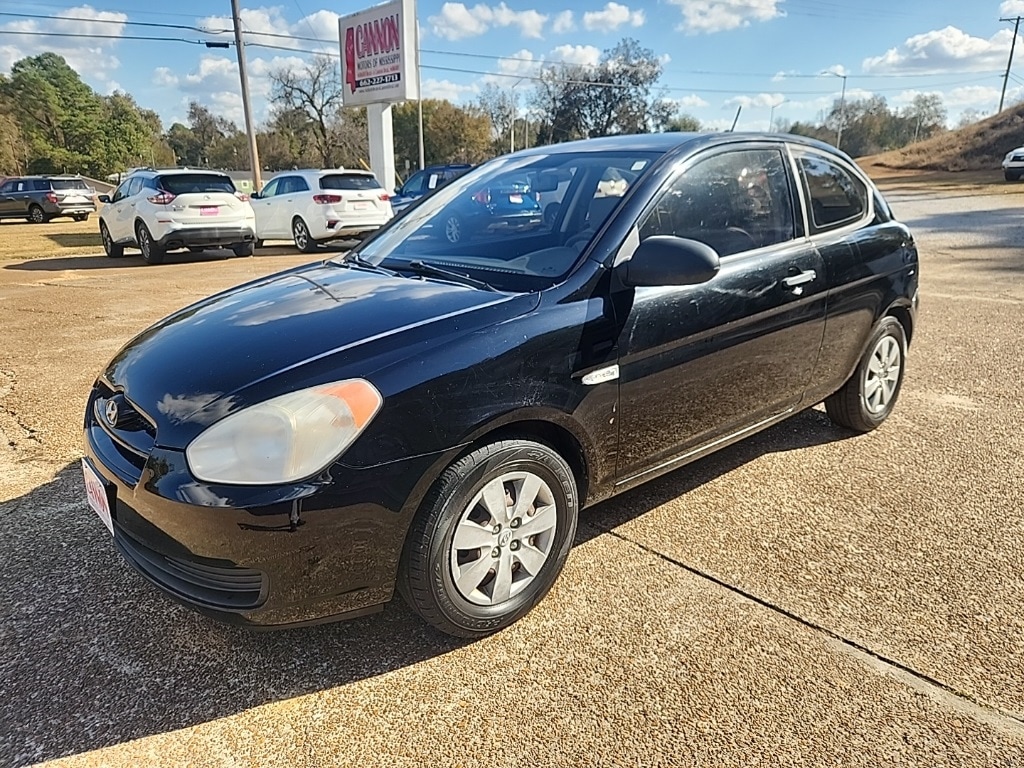 2008 Hyundai Accent GS's photo