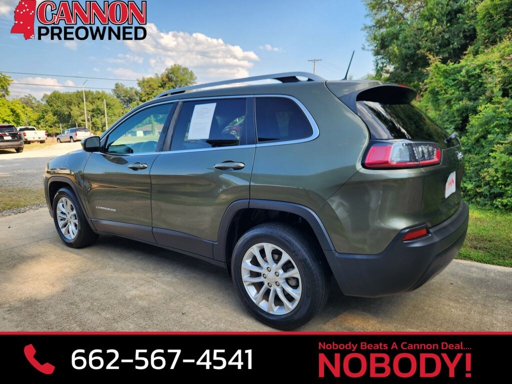 Used 2019 Jeep Cherokee Latitude FWD SUV