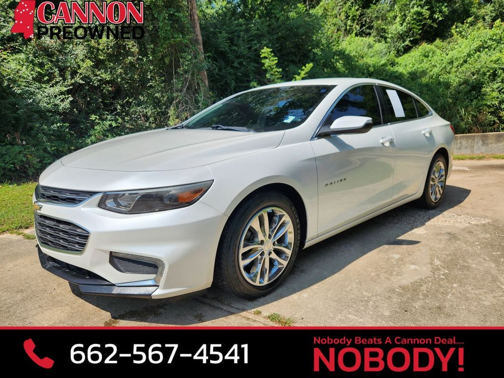 Used 2017 Chevrolet Malibu LT w/1LT Sedan