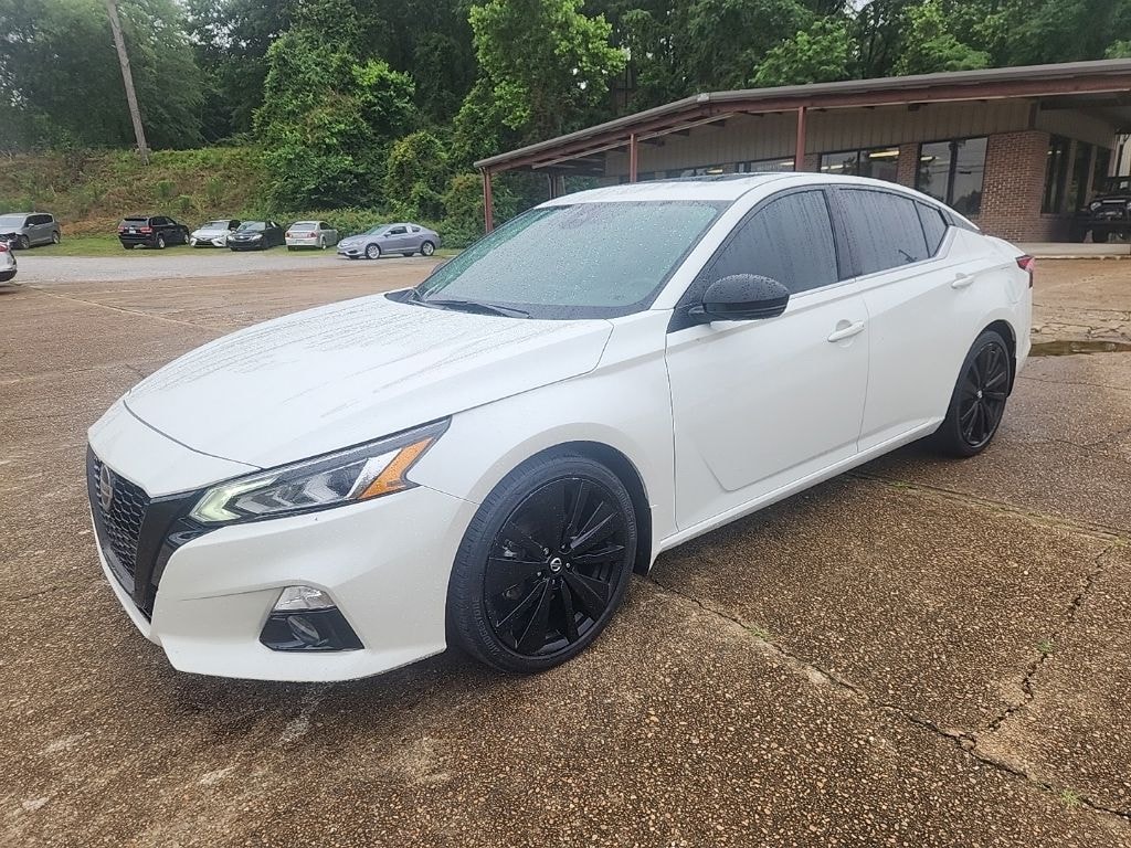 Used 2022 Nissan Altima 2.5 SR Sedan