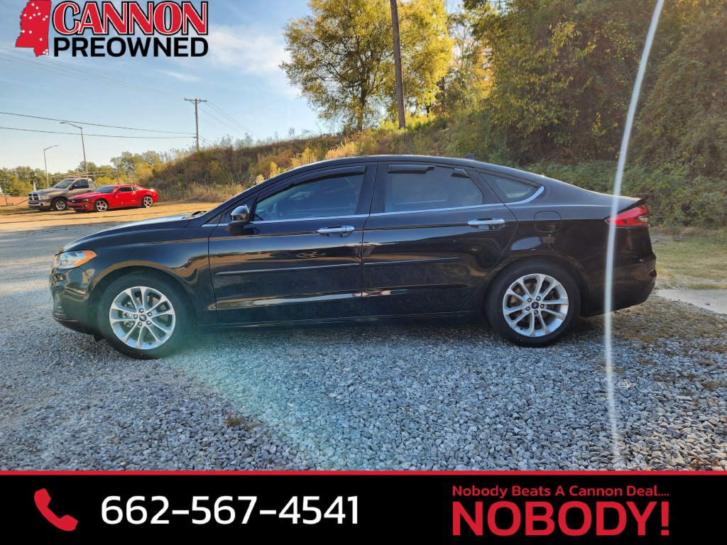 Used 2019 Ford Fusion SE Sedan