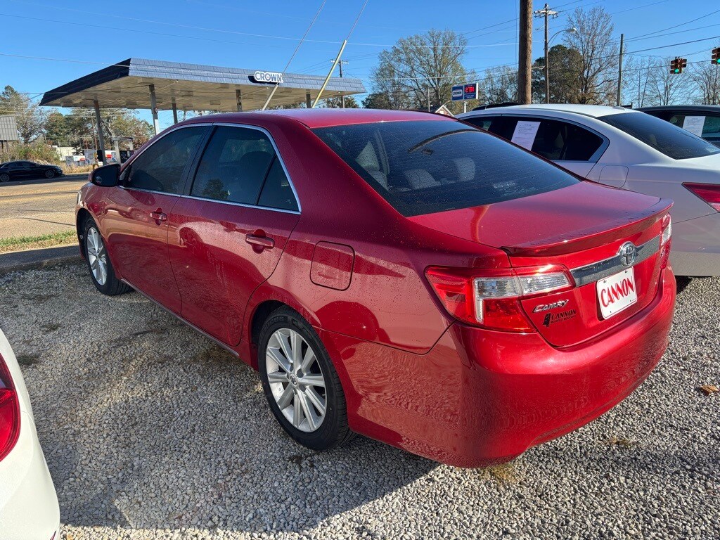 2012 Toyota Camry photo 4