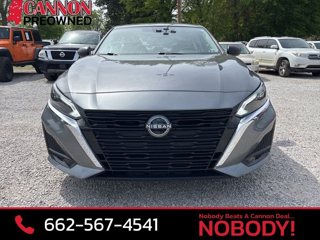 Used 2025 Nissan Altima SV Sedan