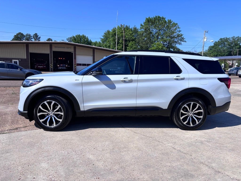 Used 2026 Ford Explorer ST-Line SUV